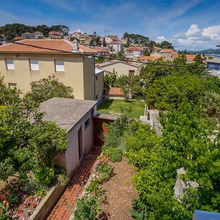Vila Bugevilija Hotel Mali Lošinj Exterior foto